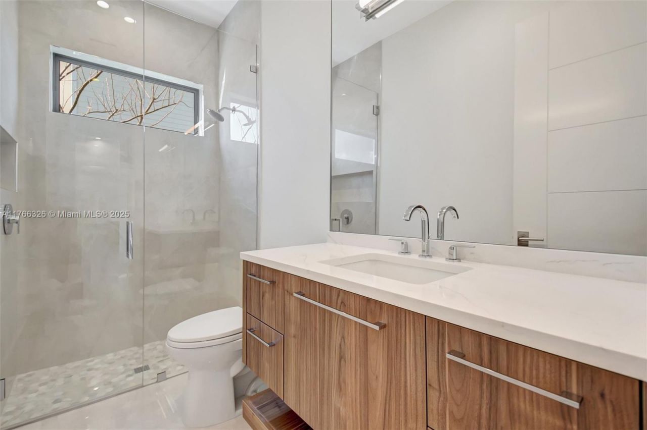 1419 N Lakeside Dr, Lake Worth, FL 33460 Photo