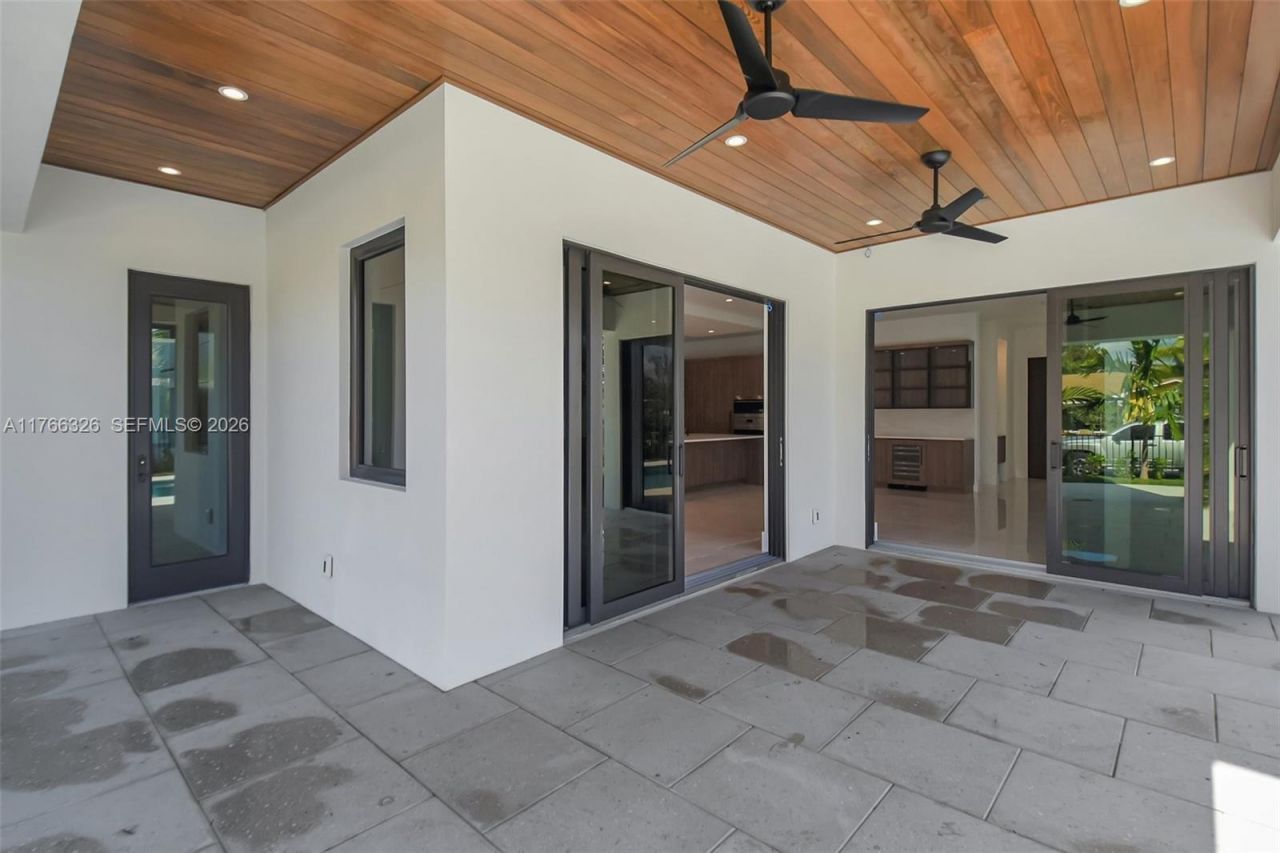 1419 N Lakeside Dr, Lake Worth, FL 33460 Photo