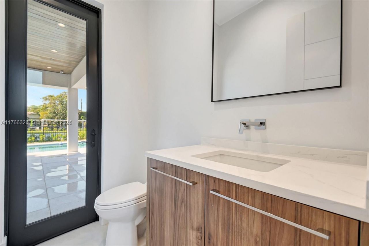 1419 N Lakeside Dr, Lake Worth, FL 33460 Photo