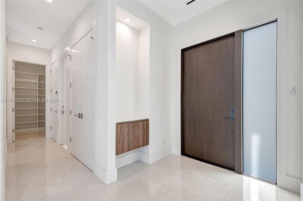 1419 N Lakeside Dr, Lake Worth, FL 33460 Photo