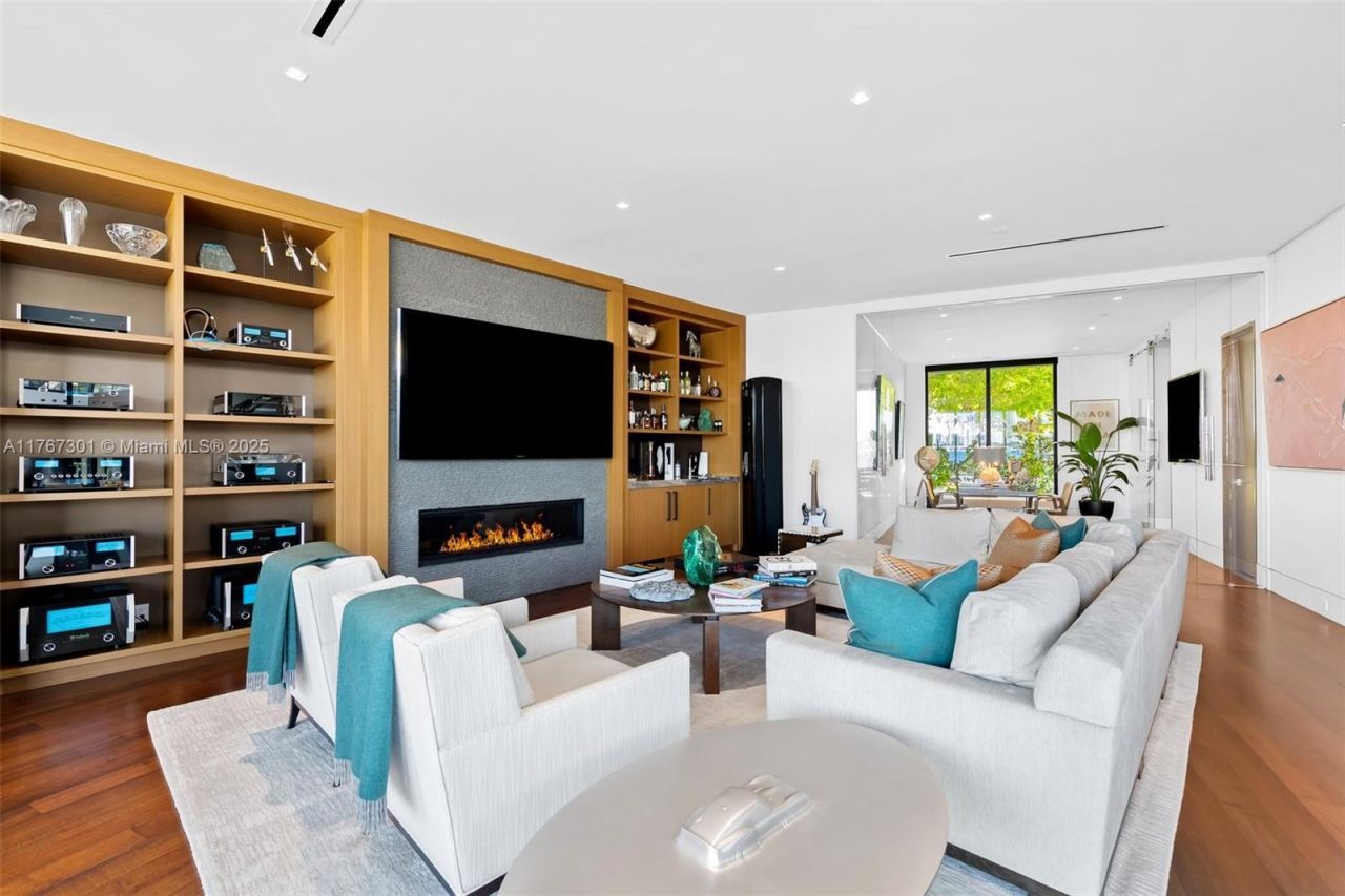 84 Isla Bahia Dr, Fort Lauderdale, FL 33316 Photo