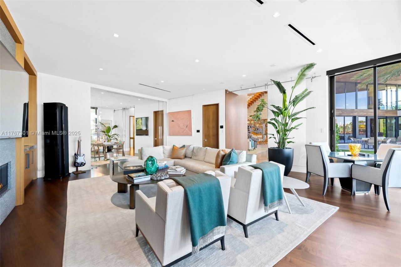 84 Isla Bahia Dr, Fort Lauderdale, FL 33316 Photo