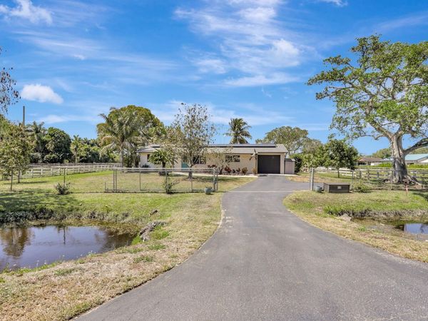 7999 NW 82nd Ter, Parkland, FL 33067