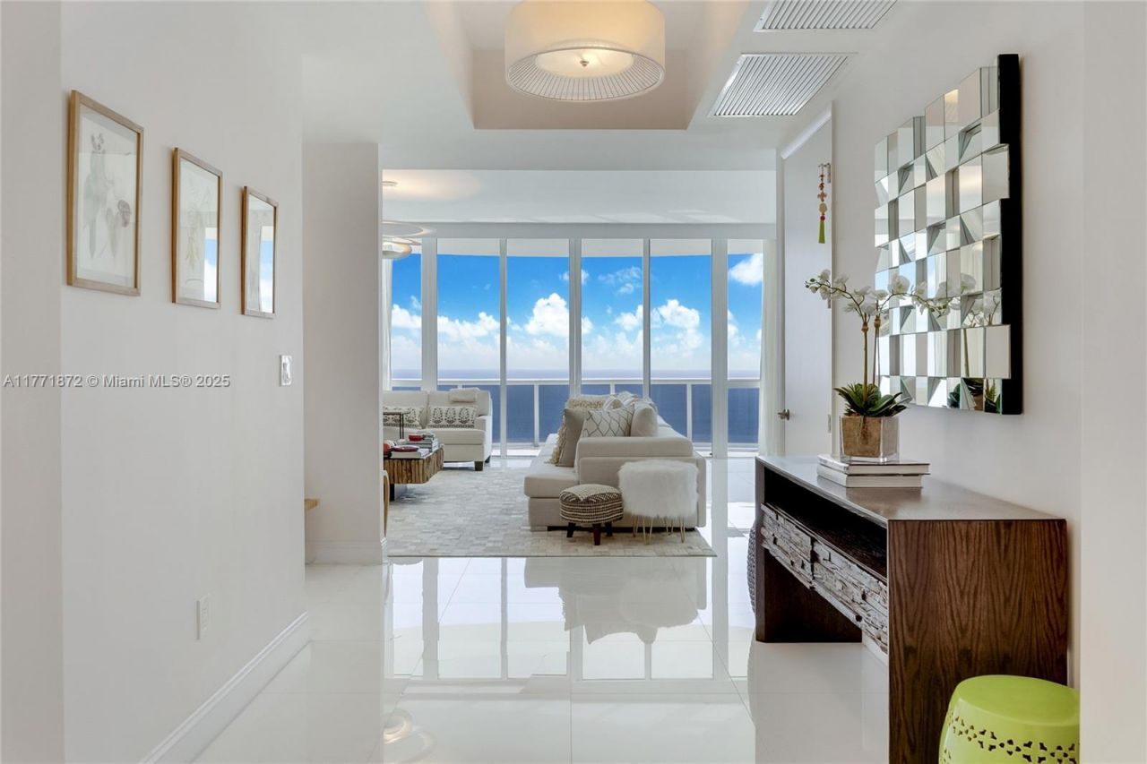 15811 Collins Ave, Unit 2101, Sunny Isles Beach, FL 33160 Photo