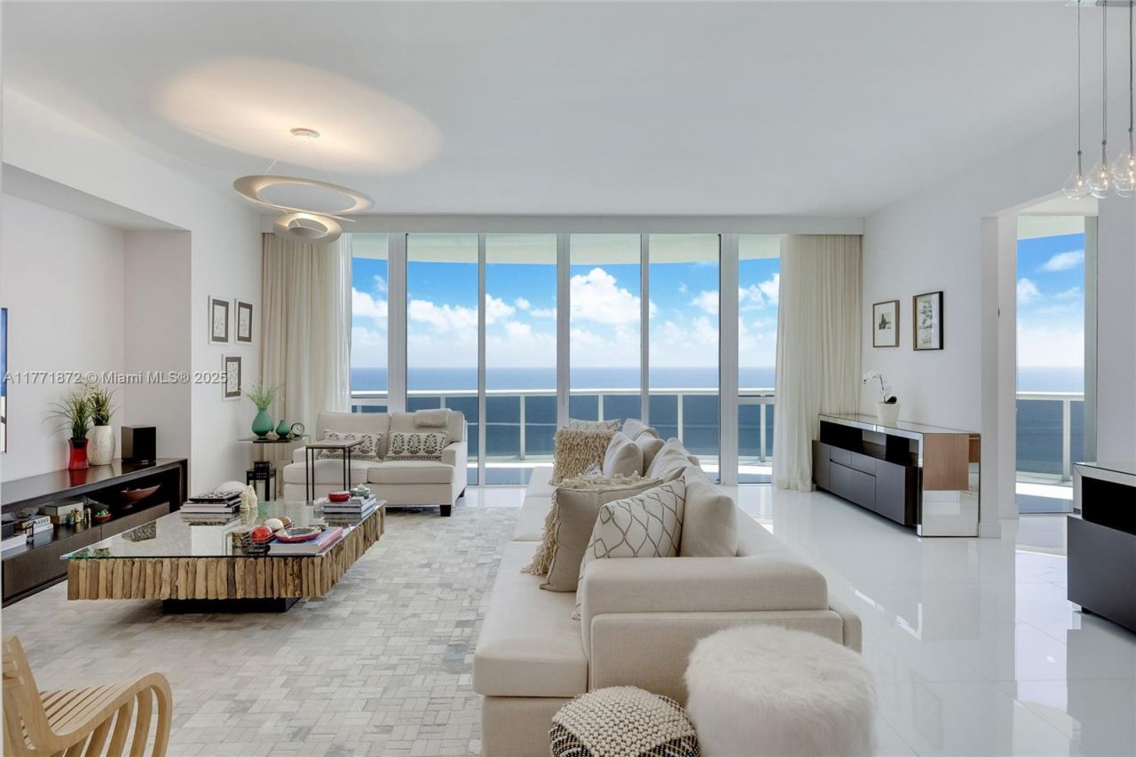 15811 Collins Ave, Unit 2101, Sunny Isles Beach, FL 33160 Photo