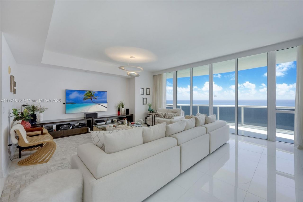 15811 Collins Ave, Unit 2101, Sunny Isles Beach, FL 33160 Photo