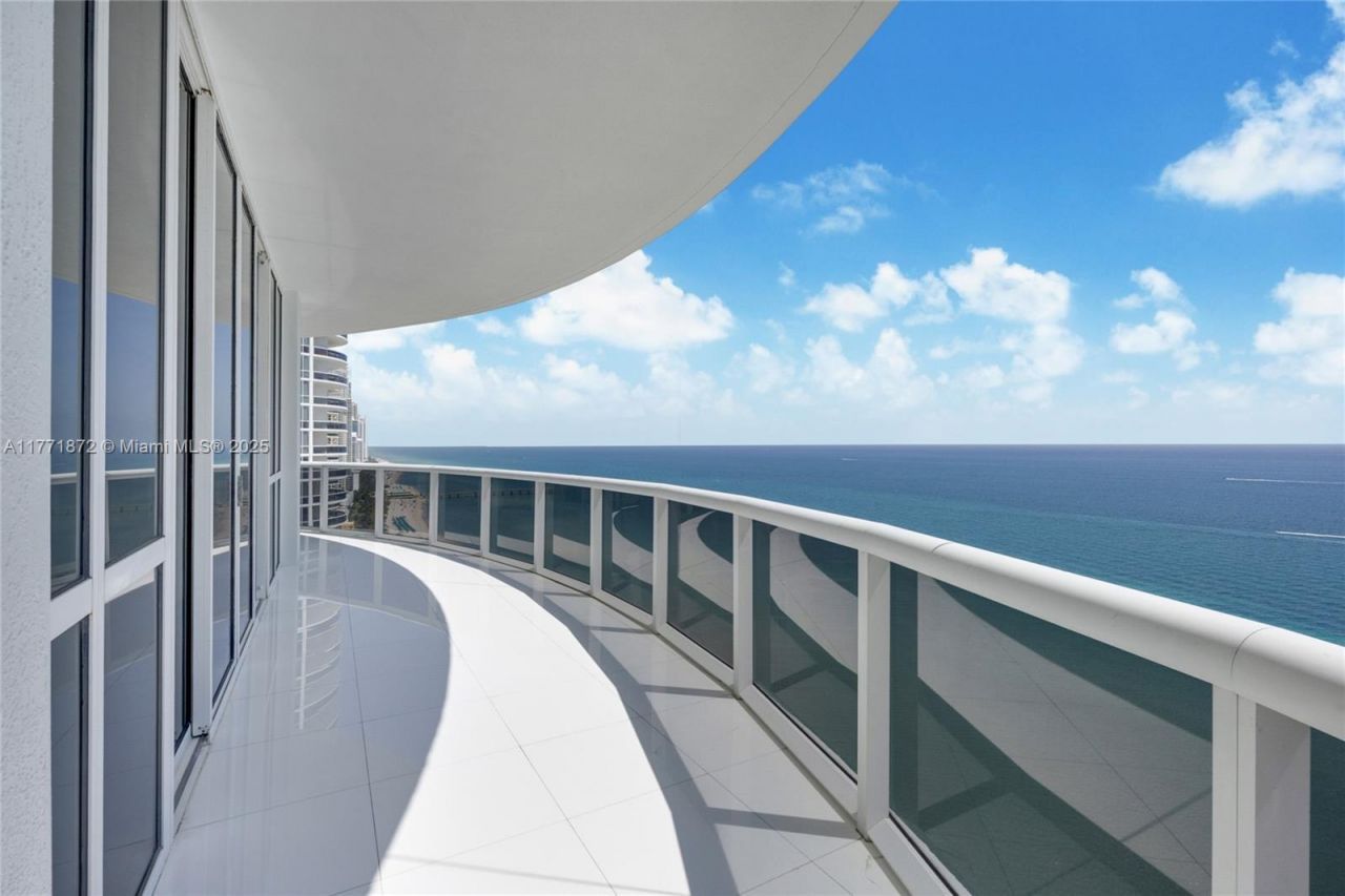 15811 Collins Ave, Unit 2101, Sunny Isles Beach, FL 33160 Photo