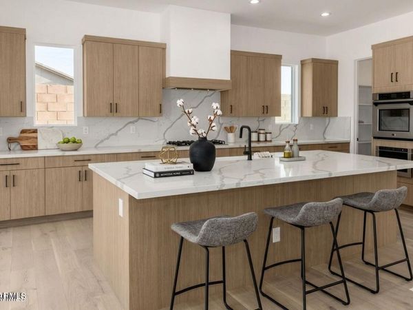 6460 E OMEGA Circle, Mesa, AZ 85215