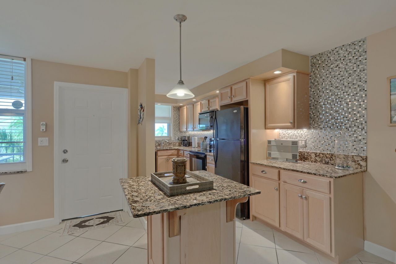 109 Paradise Harbour Boulevard, Unit 508, North Palm Beach, FL 33408 Photo