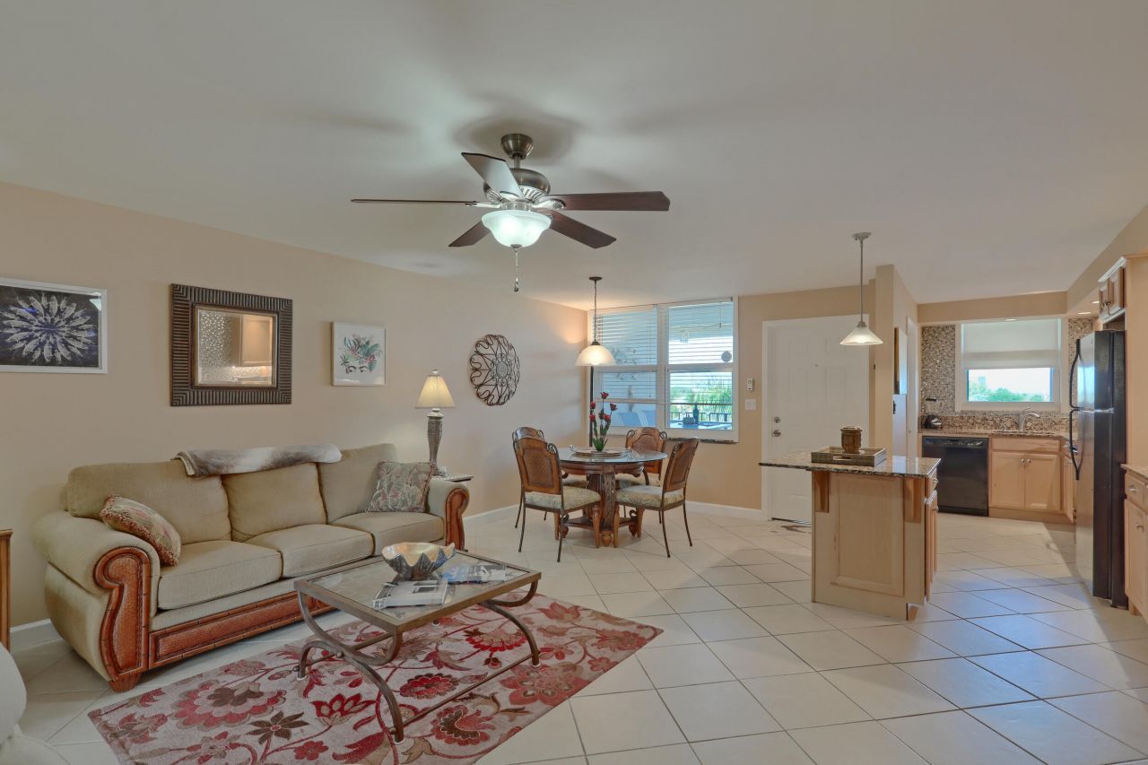 109 Paradise Harbour Boulevard, Unit 508, North Palm Beach, FL 33408 Photo