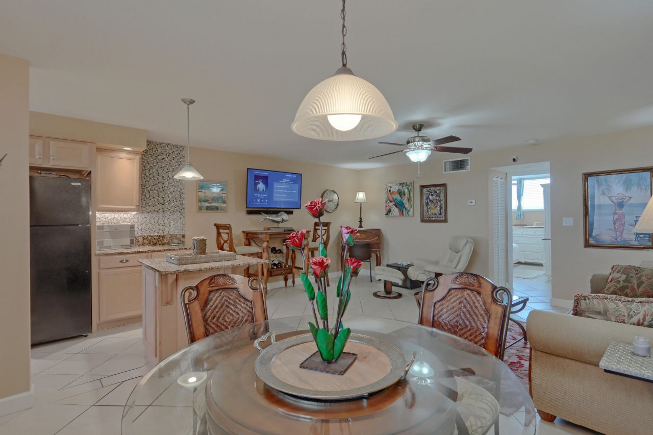 109 Paradise Harbour Boulevard, Unit 508, North Palm Beach, FL 33408 Photo