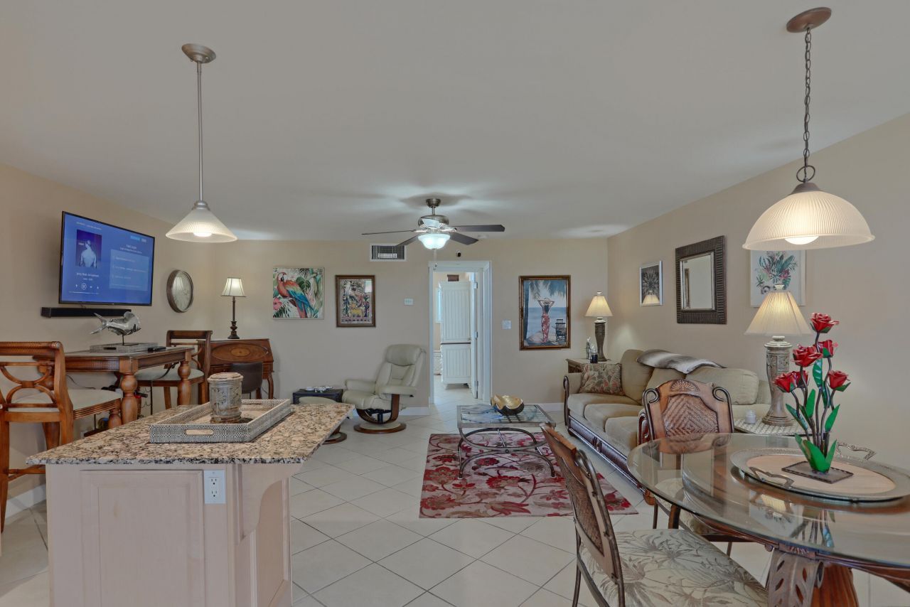 109 Paradise Harbour Boulevard, Unit 508, North Palm Beach, FL 33408 Photo