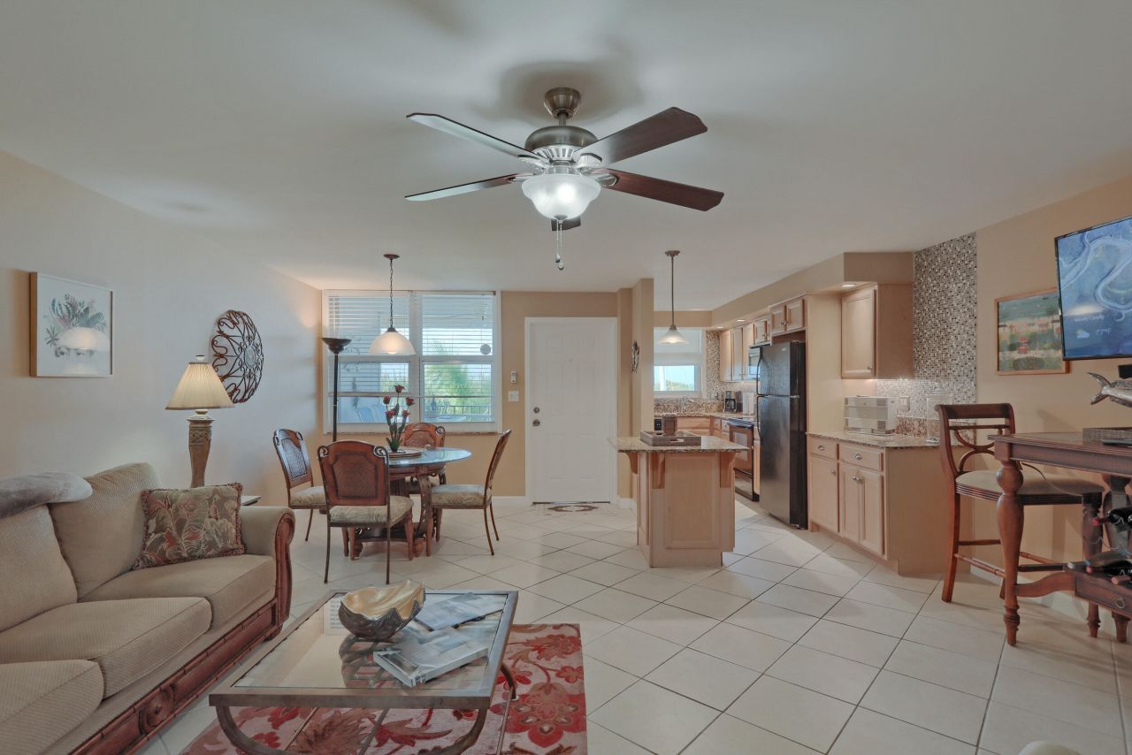 109 Paradise Harbour Boulevard, Unit 508, North Palm Beach, FL 33408 Photo