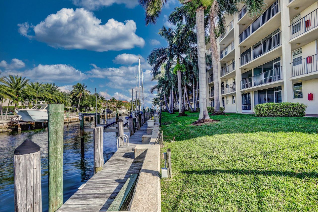109 Paradise Harbour Boulevard, Unit 508, North Palm Beach, FL 33408 Photo