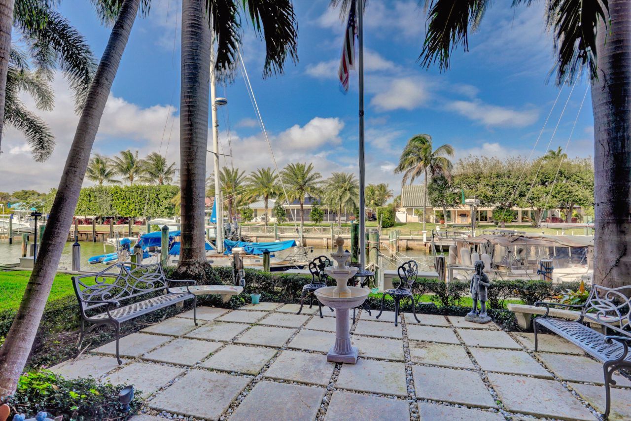 109 Paradise Harbour Boulevard, Unit 508, North Palm Beach, FL 33408 Photo