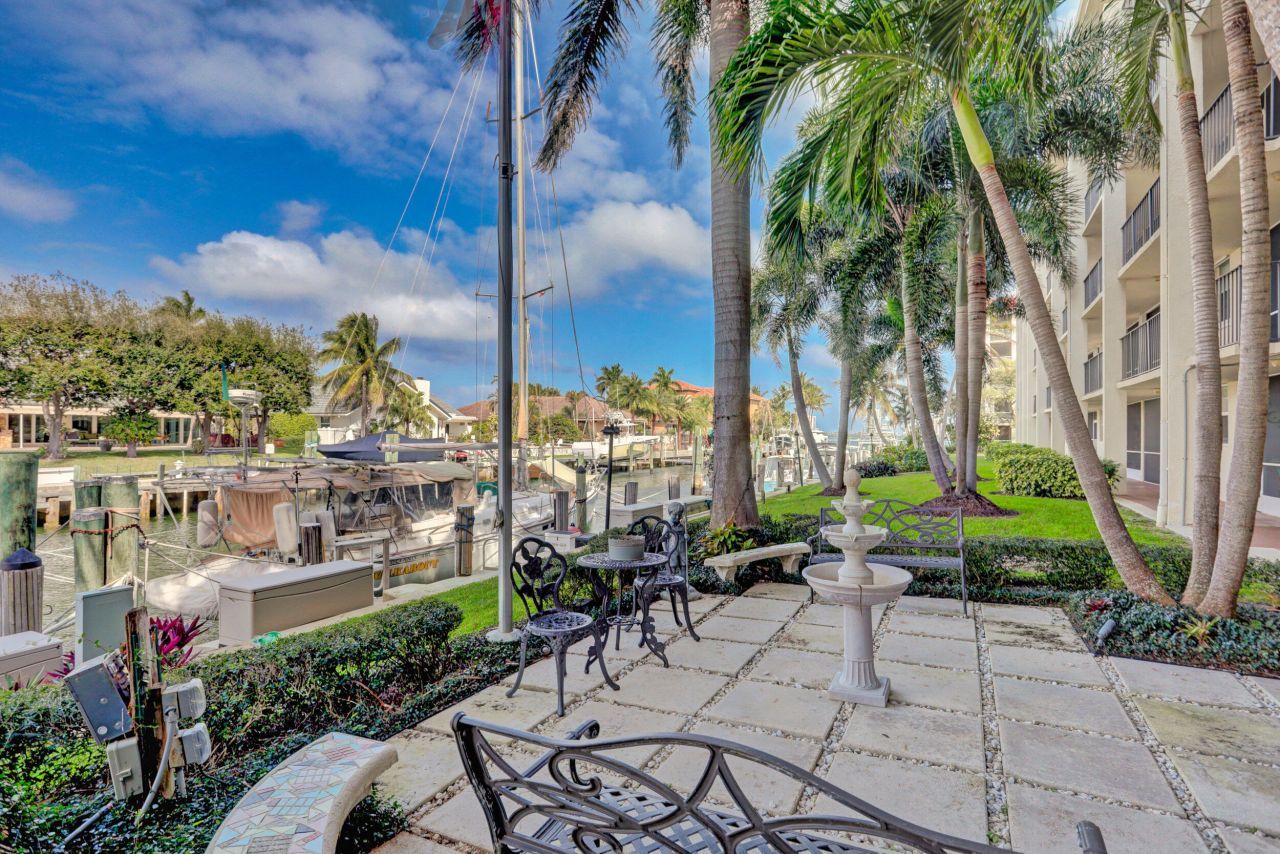 109 Paradise Harbour Boulevard, Unit 508, North Palm Beach, FL 33408 Photo