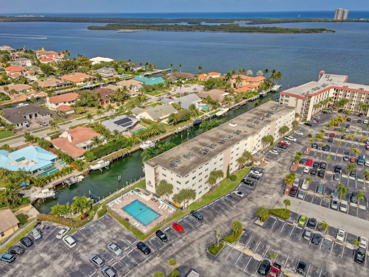 109 Paradise Harbour Boulevard, Unit 508, North Palm Beach, FL 33408 Photo