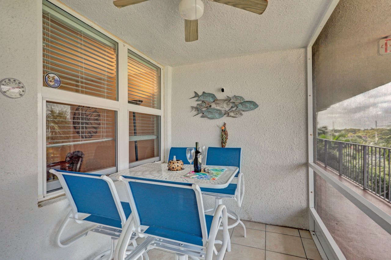109 Paradise Harbour Boulevard, Unit 508, North Palm Beach, FL 33408 Photo