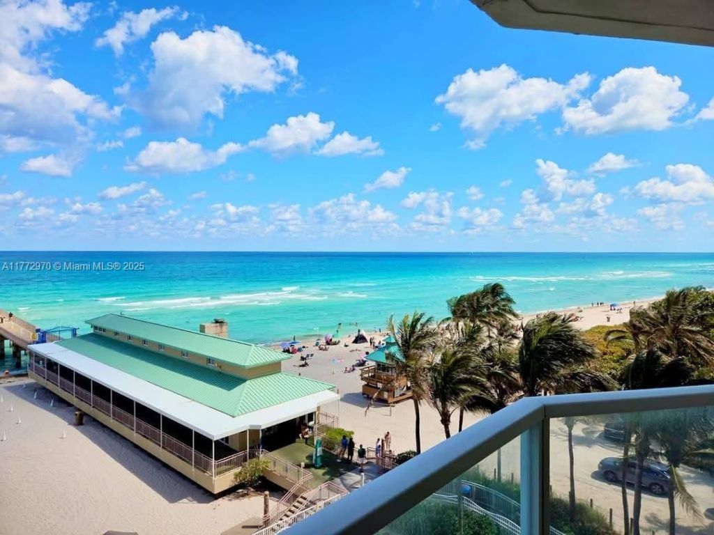 16699 Collins Ave, Unit 603, Sunny Isles Beach, FL 33160 Photo