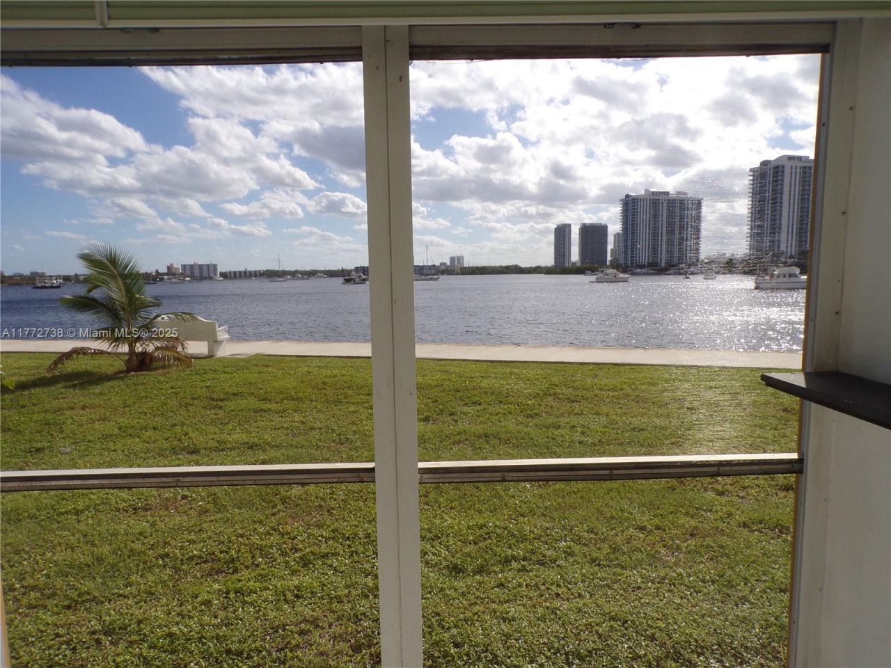 2920 Point East Dr, Unit N111, Aventura, FL 33160 Photo