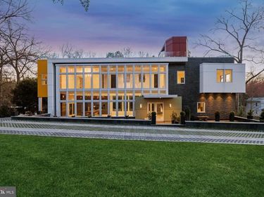 6304 OLD DOMINION DRIVE, MCLEAN, VA 22101