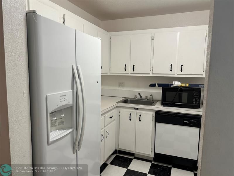 3090 NW 46th Avenue, Unit 212C, Fort Lauderdale, FL 33313 Photo