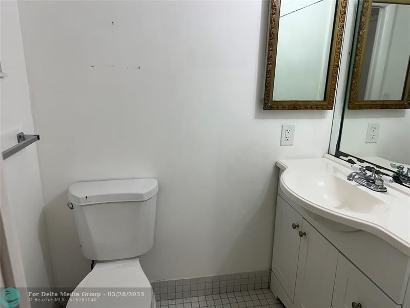 3090 NW 46th Avenue, Unit 212C, Fort Lauderdale, FL 33313 Photo