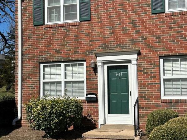 1459 Bobolink Place, St Louis, MO 63144