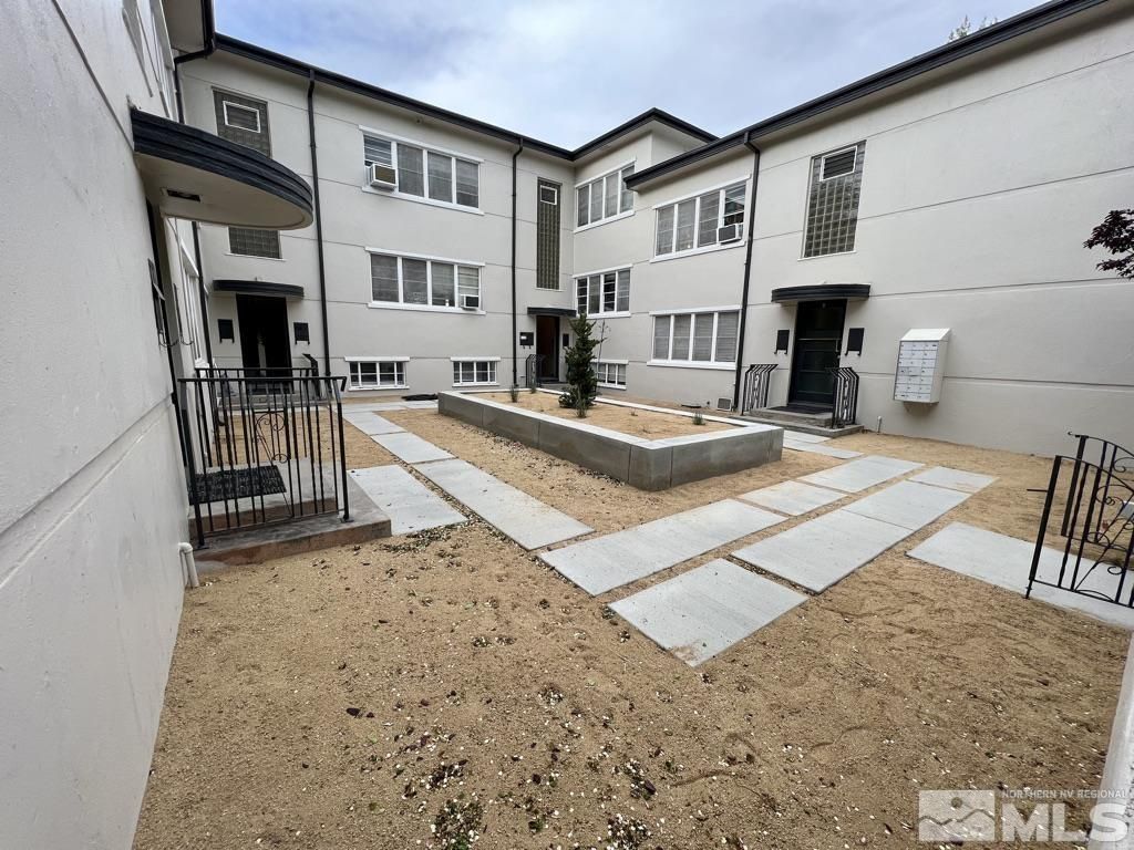 1045 Riverside Drive, Reno, NV 89503 Photo