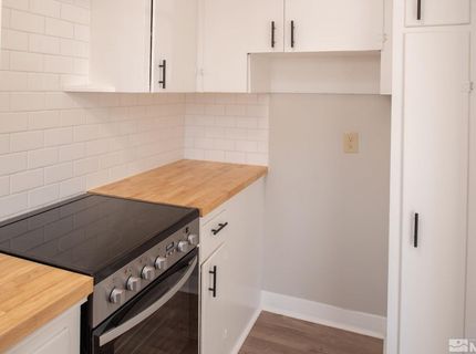 1045 Riverside Drive, Reno, NV 89503 Photo