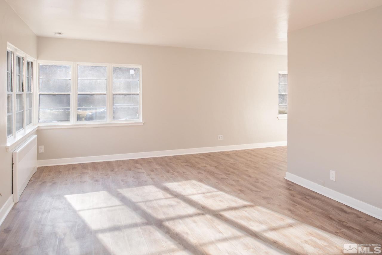 1045 Riverside Drive, Reno, NV 89503 Photo