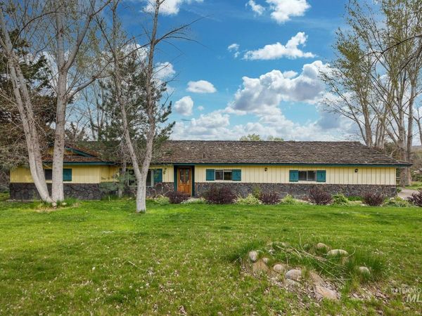 13153 N Horseshoe Bend Rd, Boise, ID 83714