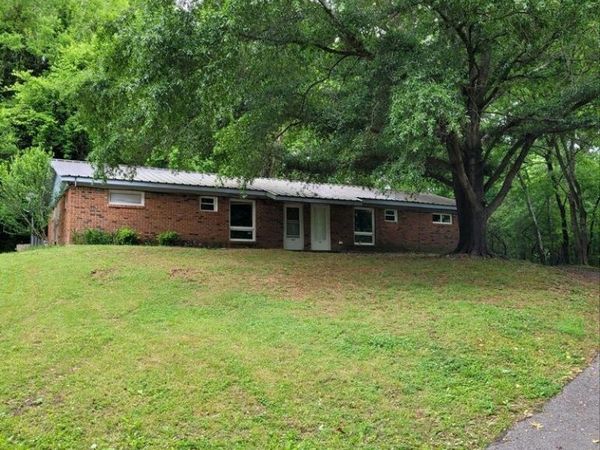 623 Rivermont Road, Florence, AL 35630