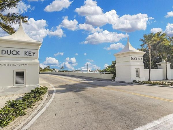 Lot 17 Jamaica St, Duck, FL 33050