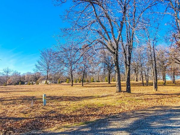 36 Duchess Creek Drive, Porum, OK 74455