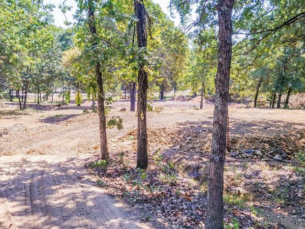 20 Duchess Creek Drive, Porum, OK 74455