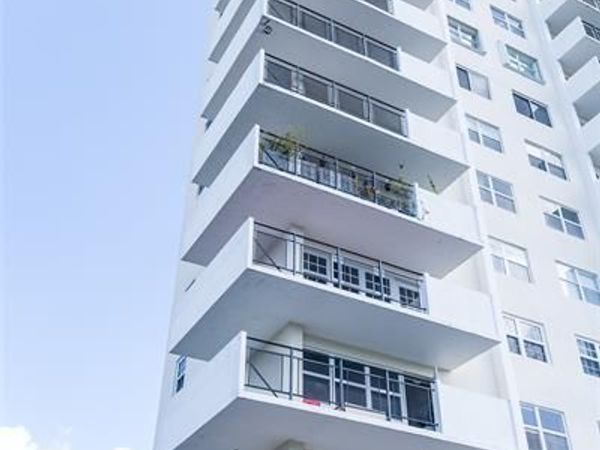 401 Golden Isles Drive, Unit 412, Hallandale Beach, FL 33009