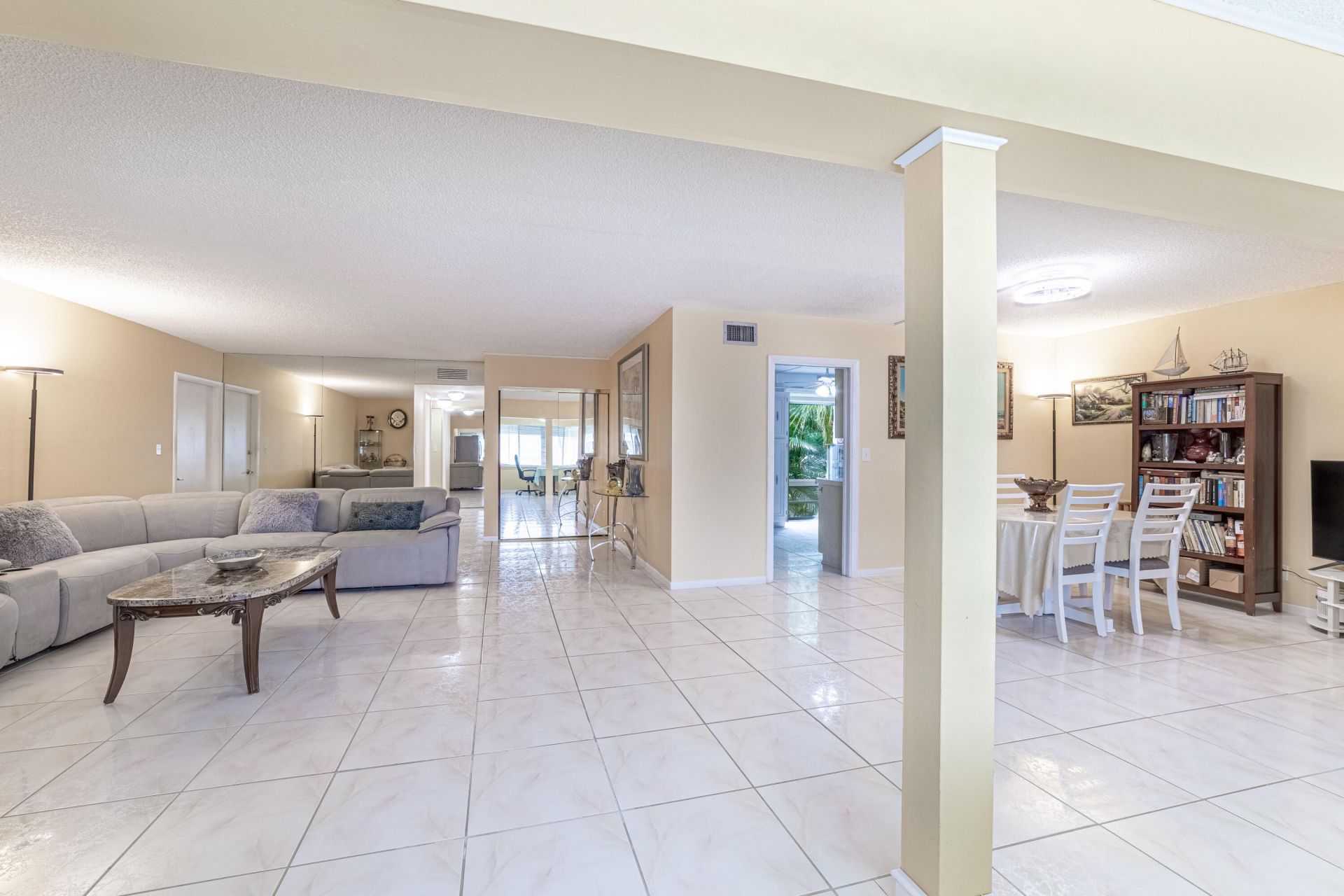 6548 Spring Bottom Way, Unit 221, Boca Raton, FL 33433 Photo