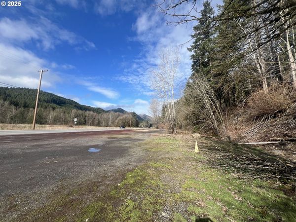 N Santiam HWY, Unit 3 & 4, Idanha, OR 97350