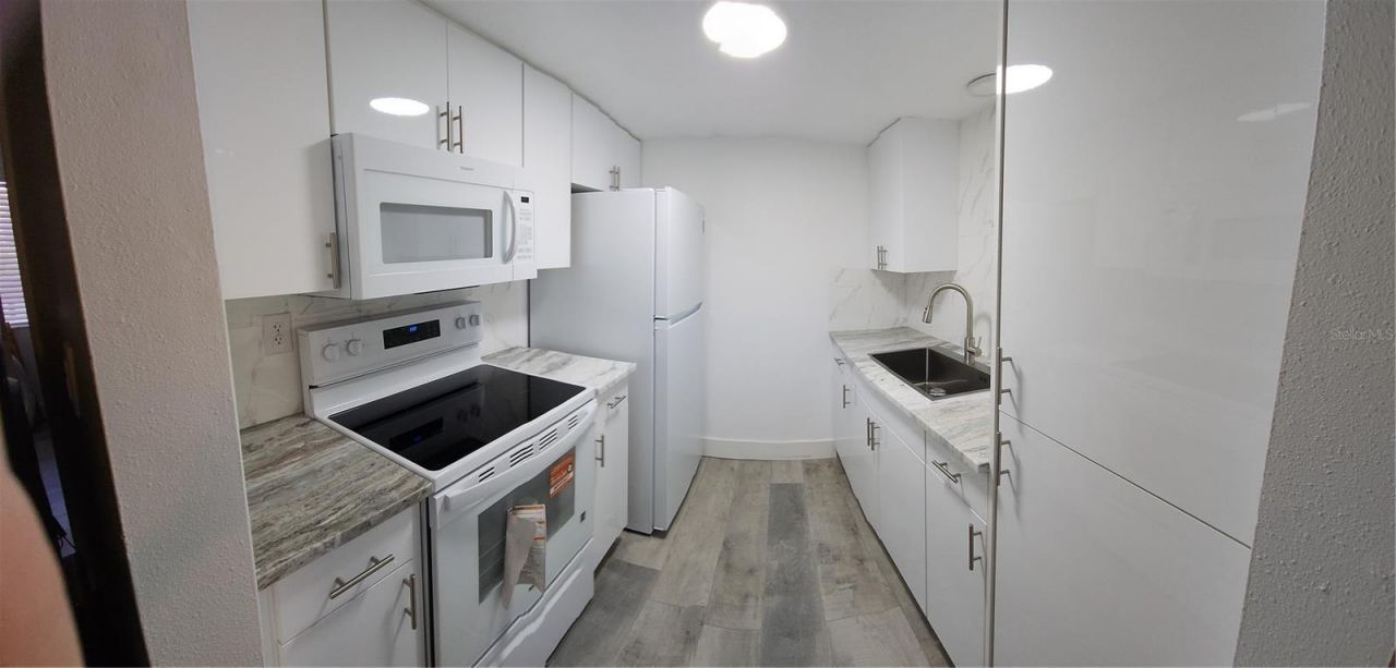 616 Guild Drive, Unit 2, Venice, FL 34285 Photo