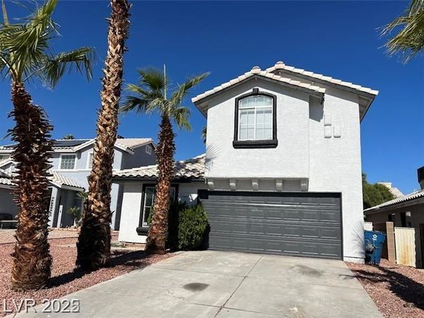 6532 Moon Roses Court, Las Vegas, NV 89108