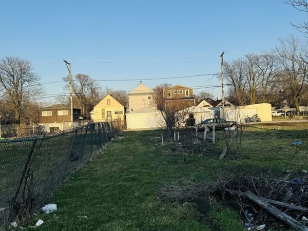 5215 S Halsted Street, Chicago, IL 60609