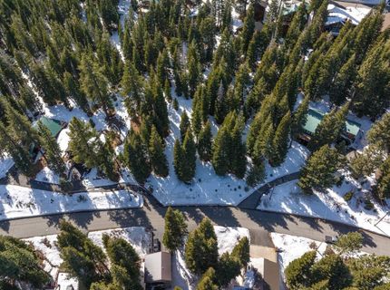 11554 Saint Bernard Drive, Truckee, CA 96161 Photo