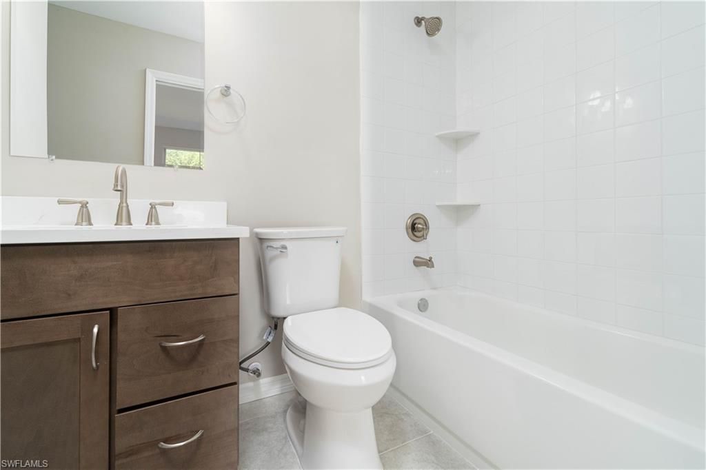 15600 Crystal Lake Dr, Unit 101, North Fort Myers, FL 33917 Photo