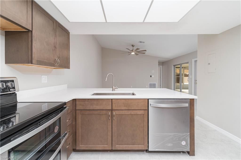 15600 Crystal Lake Dr, Unit 101, North Fort Myers, FL 33917 Photo