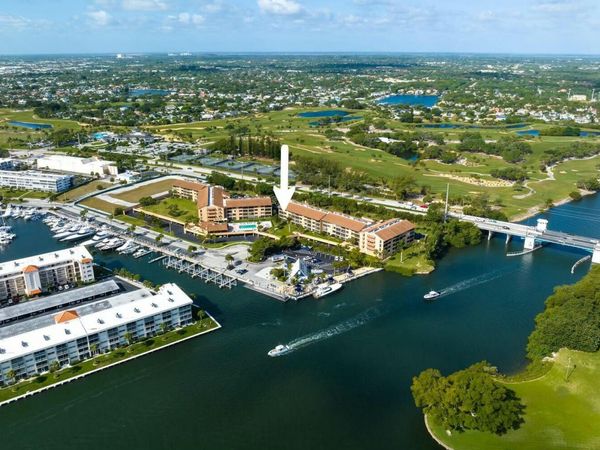 1036 Us Highway 1, Unit 315, North Palm Beach, FL 33408