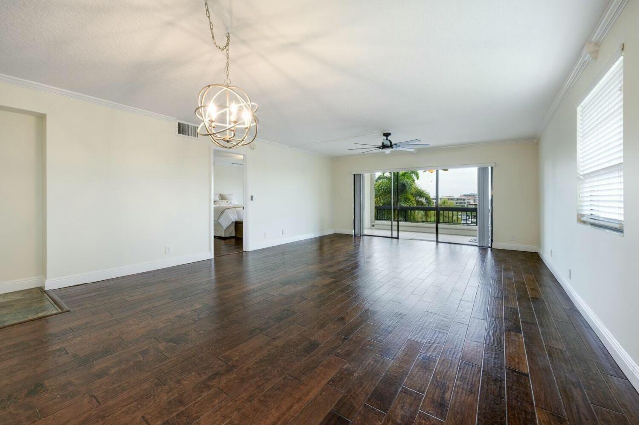 1036 Us Highway 1, Unit 315, North Palm Beach, FL 33408 Photo