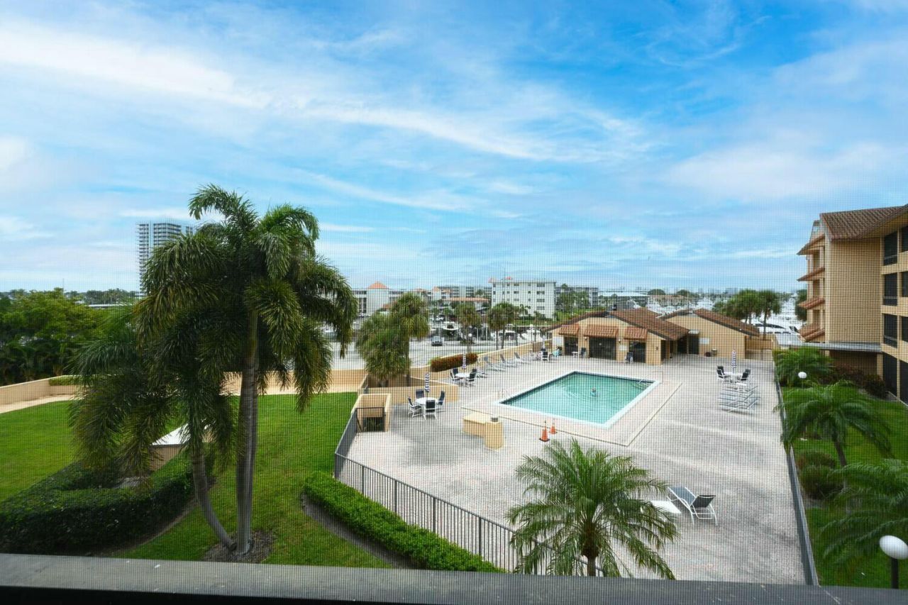 1036 Us Highway 1, Unit 315, North Palm Beach, FL 33408 Photo