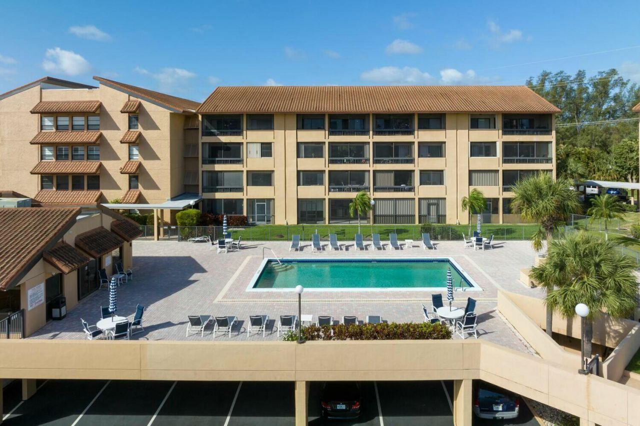 1036 Us Highway 1, Unit 315, North Palm Beach, FL 33408 Photo