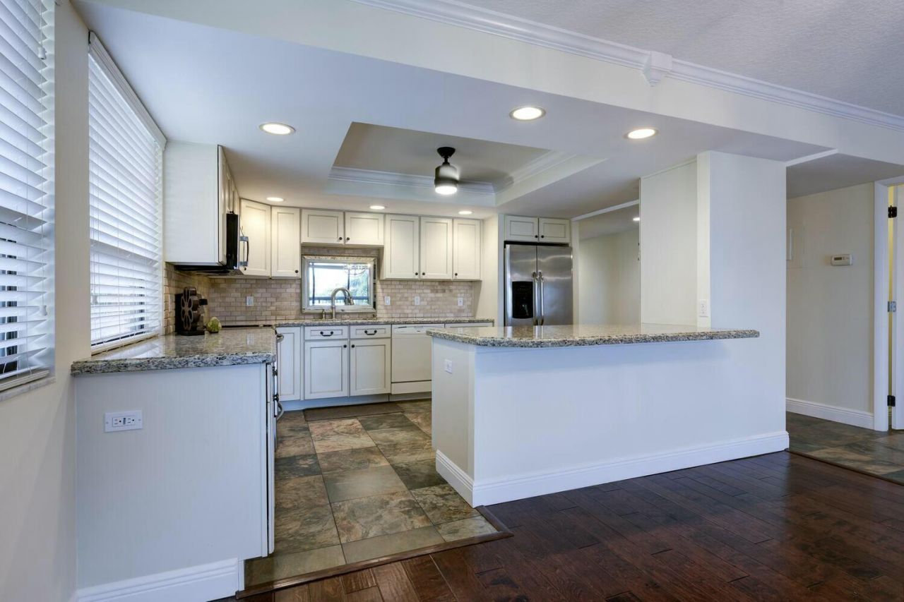 1036 Us Highway 1, Unit 315, North Palm Beach, FL 33408 Photo